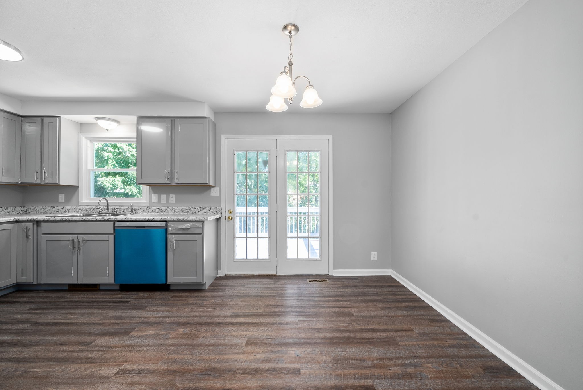 Image 8 of 50 For 2400 Forest Drive 231