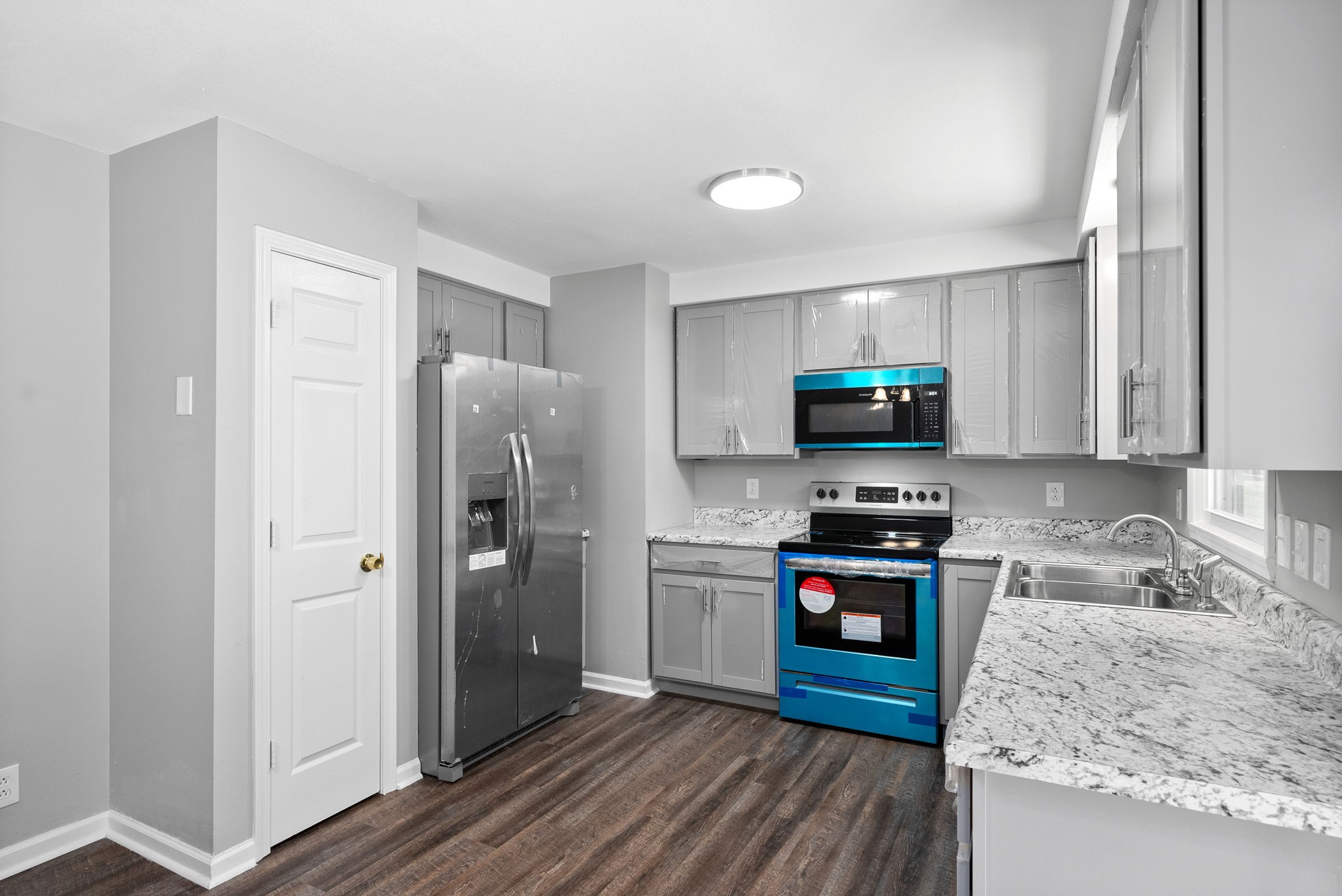 Image 9 of 50 For 2400 Forest Drive 231