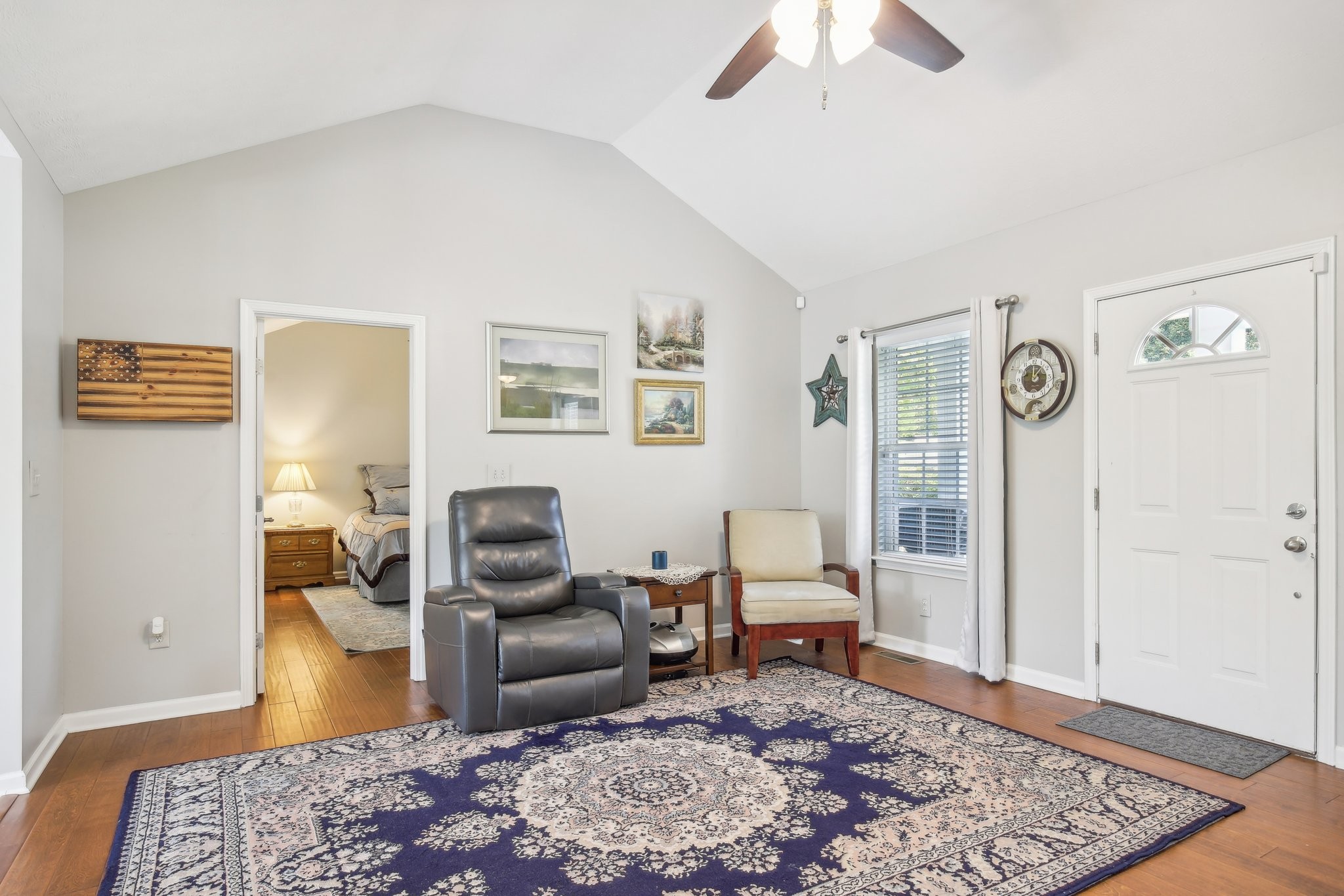 Image 11 of 16 For 13319 106th Place
