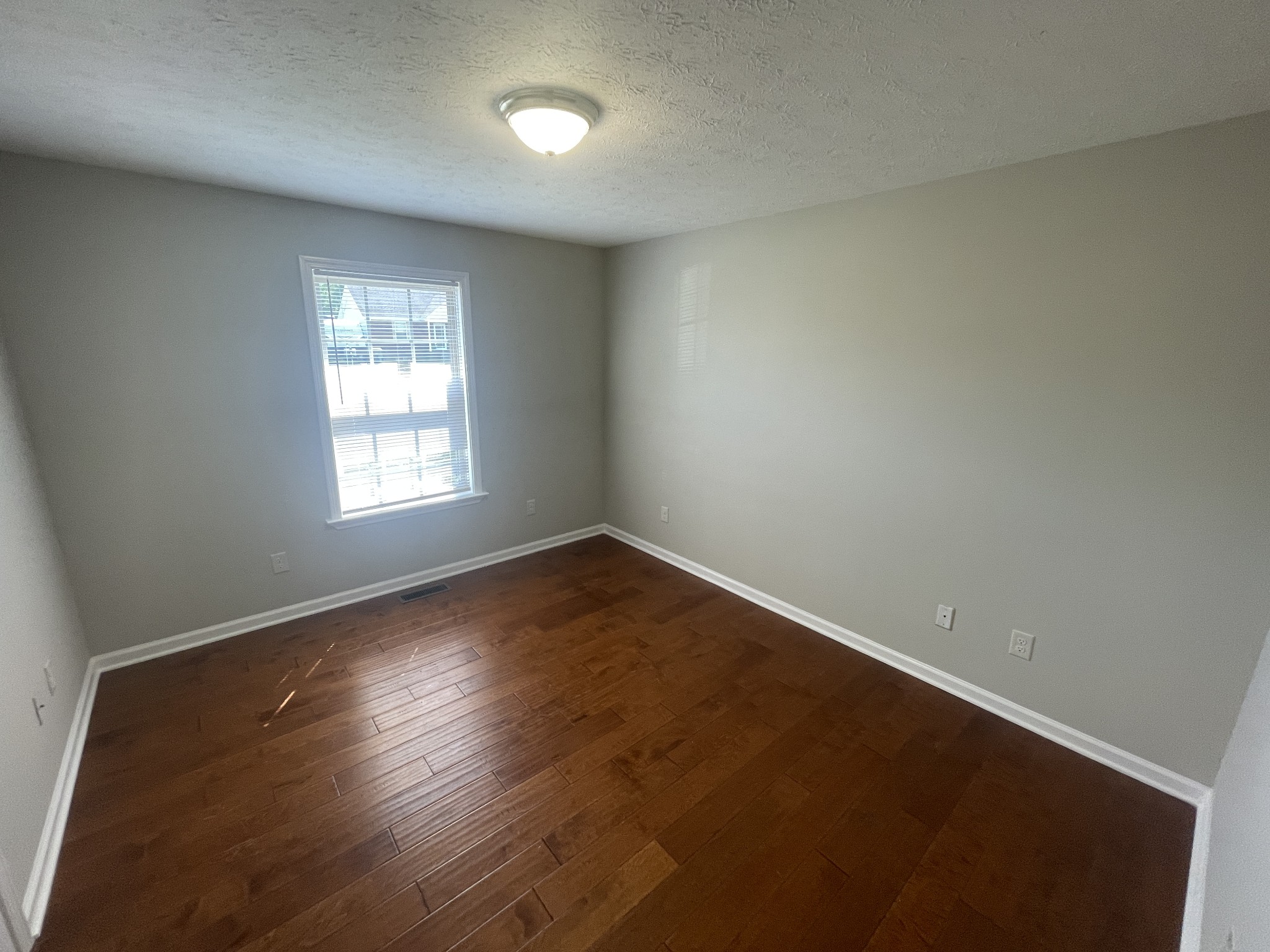 Image 12 of 54 For 8142 59th Avenue