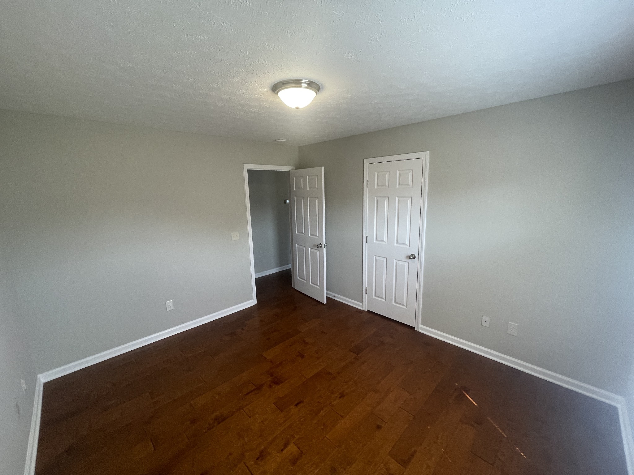 Image 15 of 54 For 8142 59th Avenue
