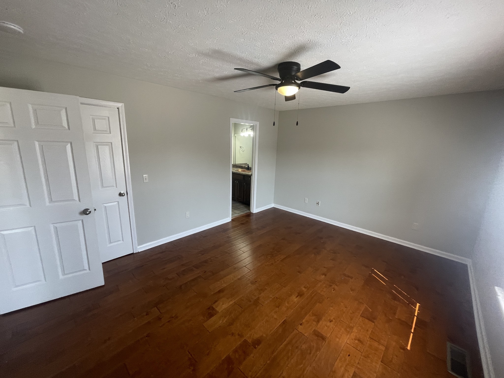 Image 7 of 54 For 8142 59th Avenue