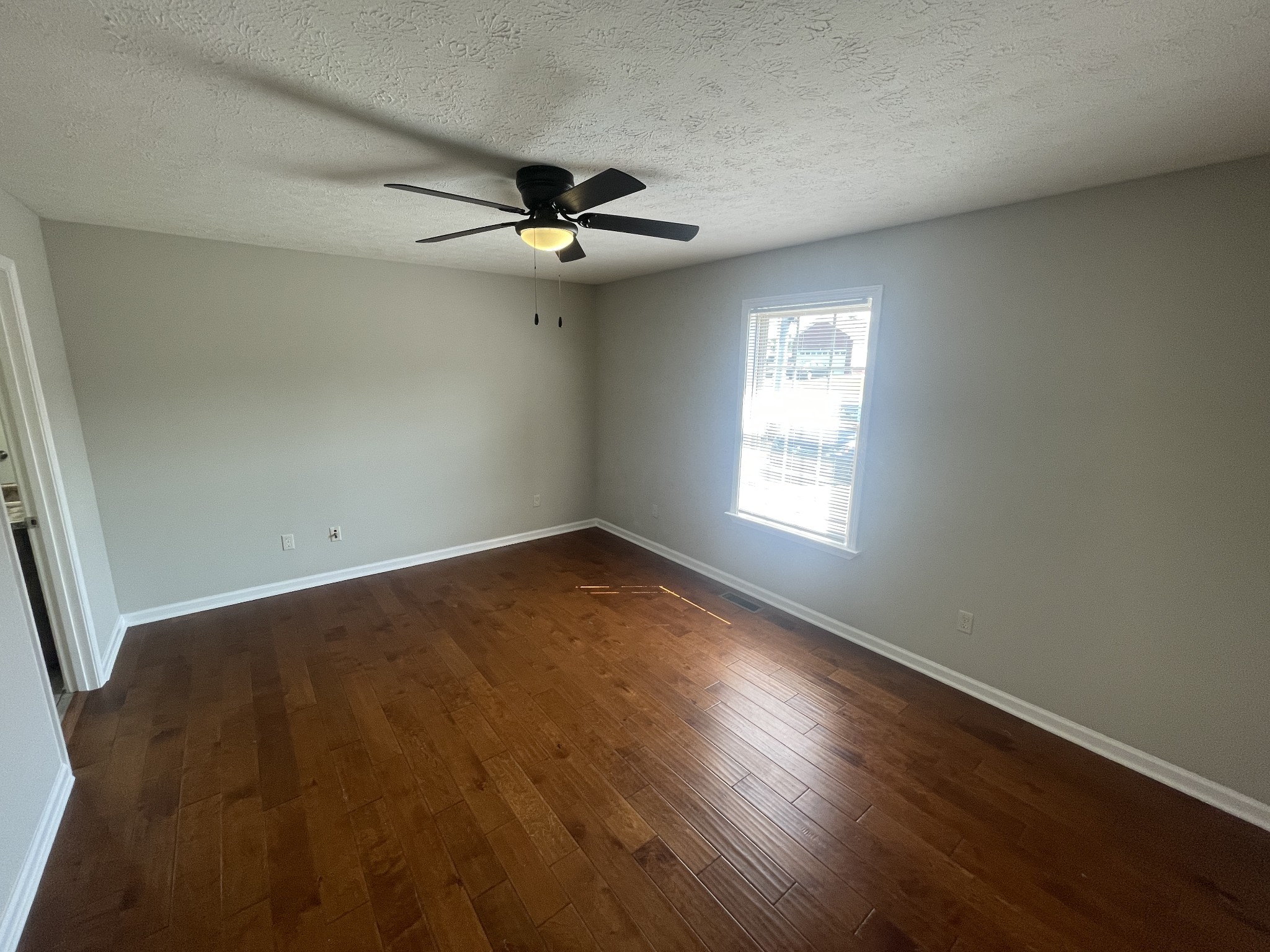 Image 8 of 54 For 8142 59th Avenue