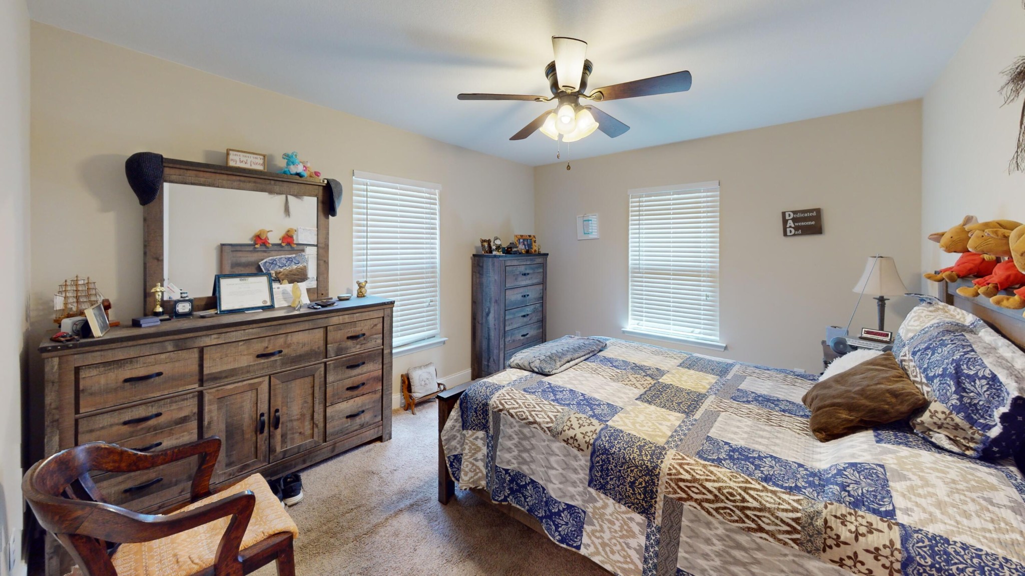 Listing photo id 13 for 944 Silver Springs Boulevard
