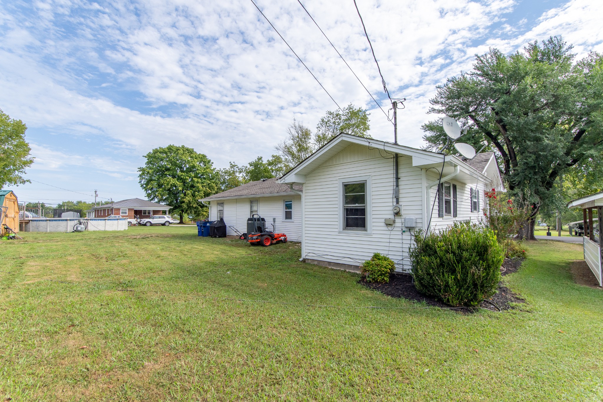 Image 4 of 28 For 9253 58th Circle