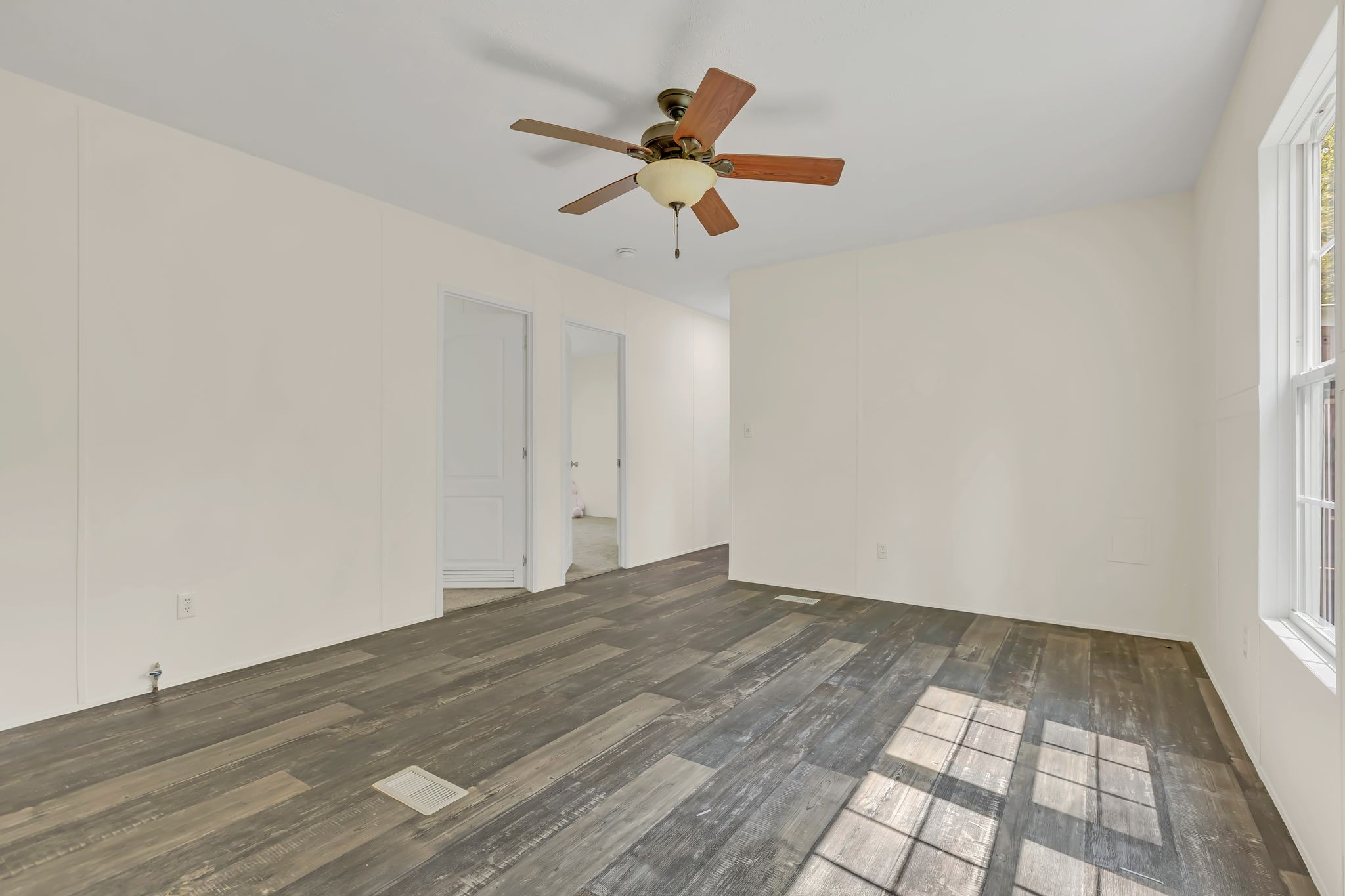 Image 14 of 82 For 9935 98th Lane