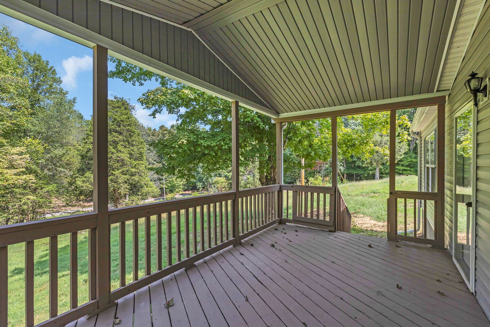Image 4 of 82 For 9935 98th Lane