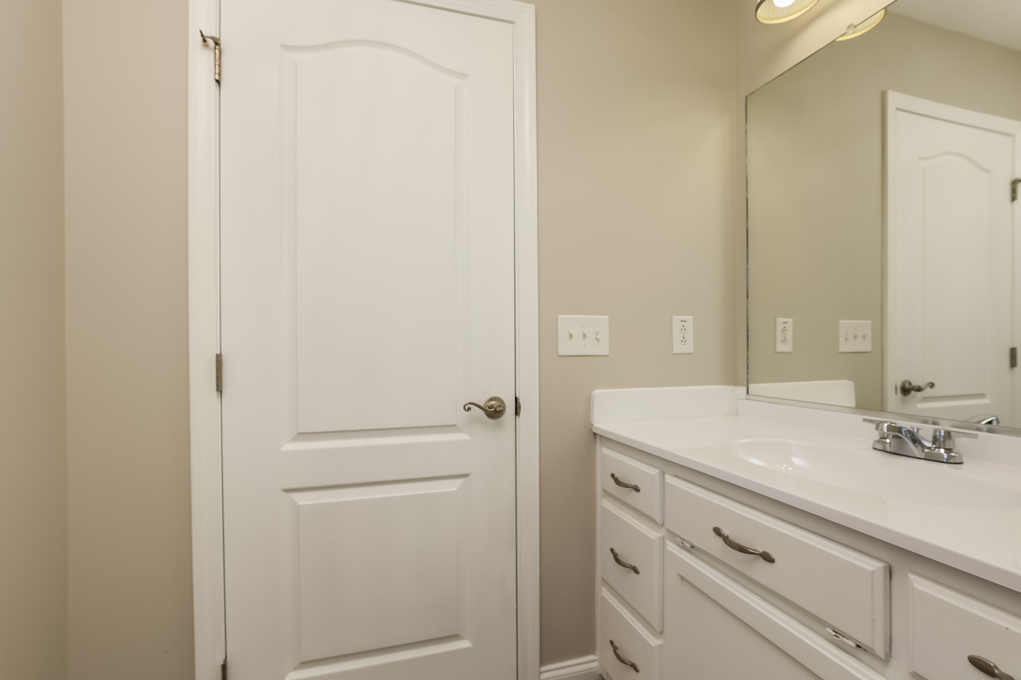 Image 10 of 41 For 9606 Caressa Way
