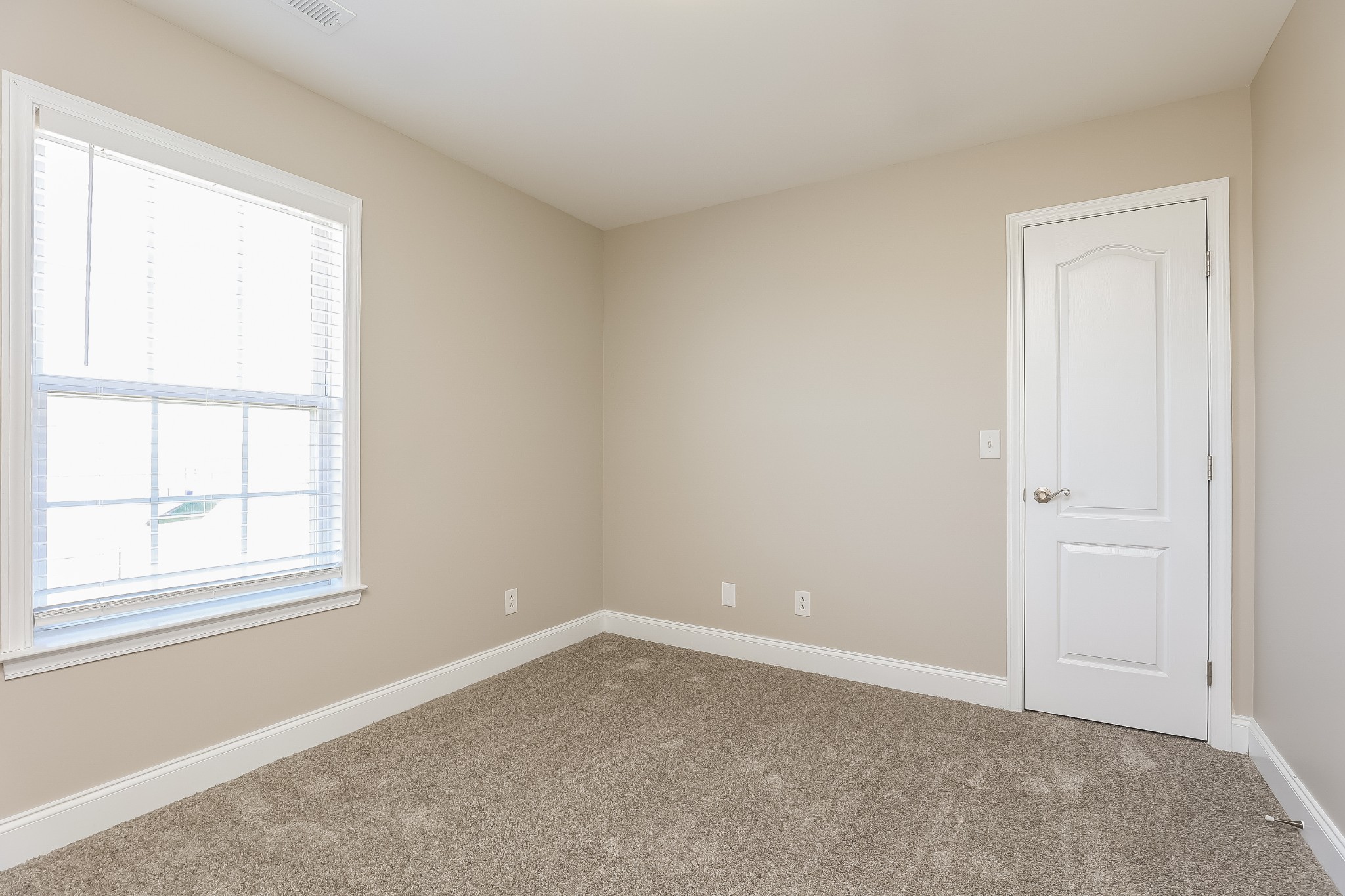 Image 12 of 41 For 9606 Caressa Way