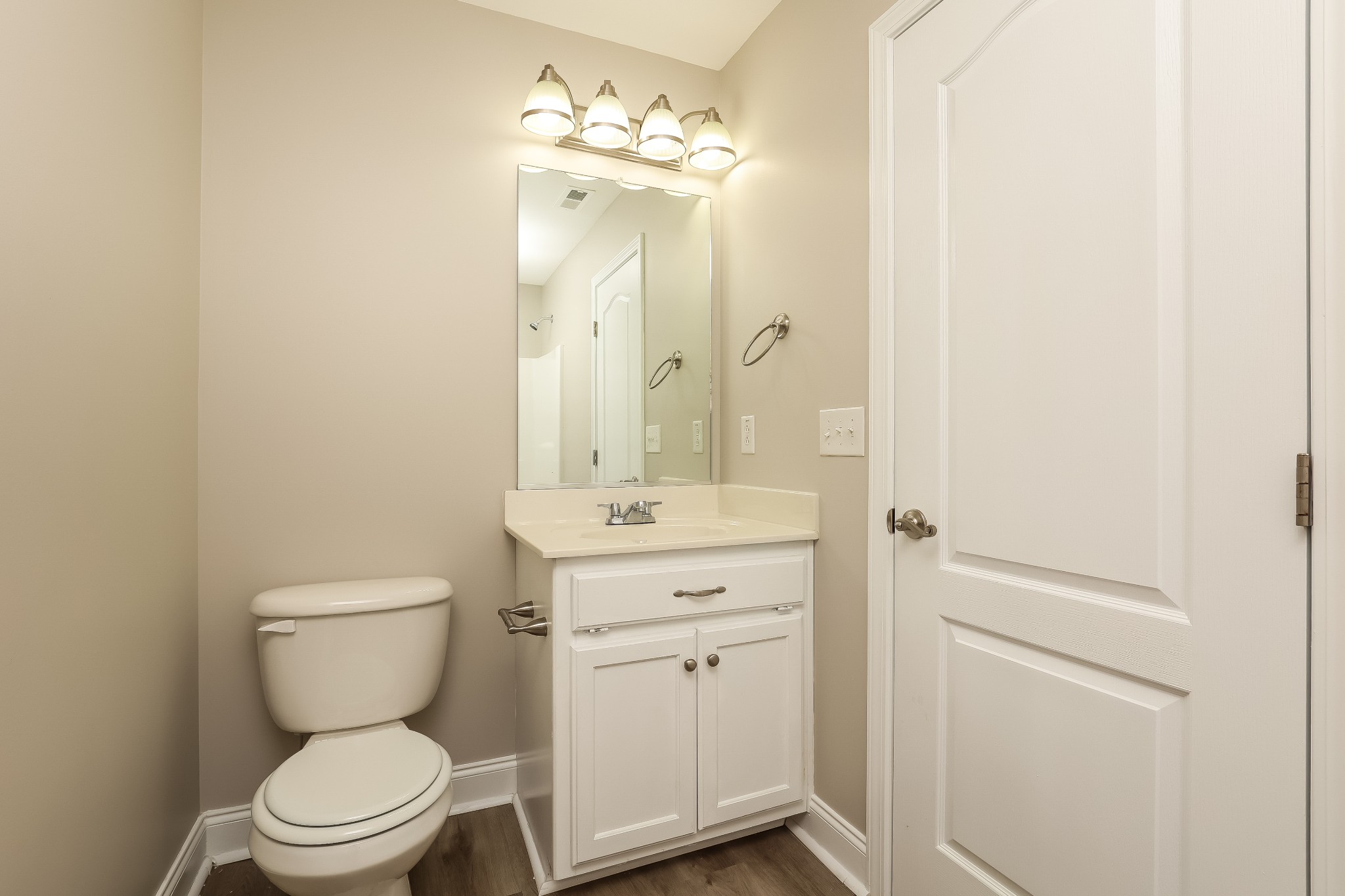 Image 14 of 41 For 9606 Caressa Way
