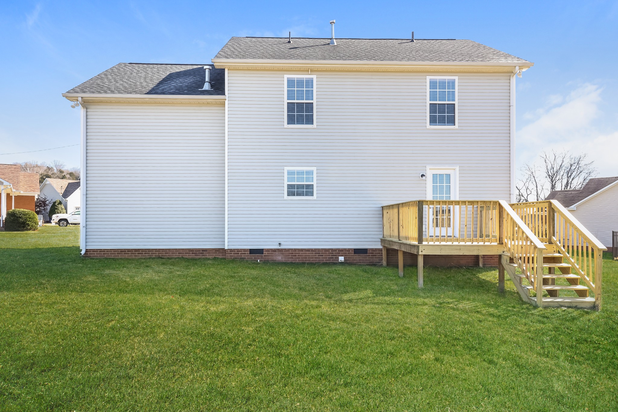Image 15 of 41 For 9606 Caressa Way