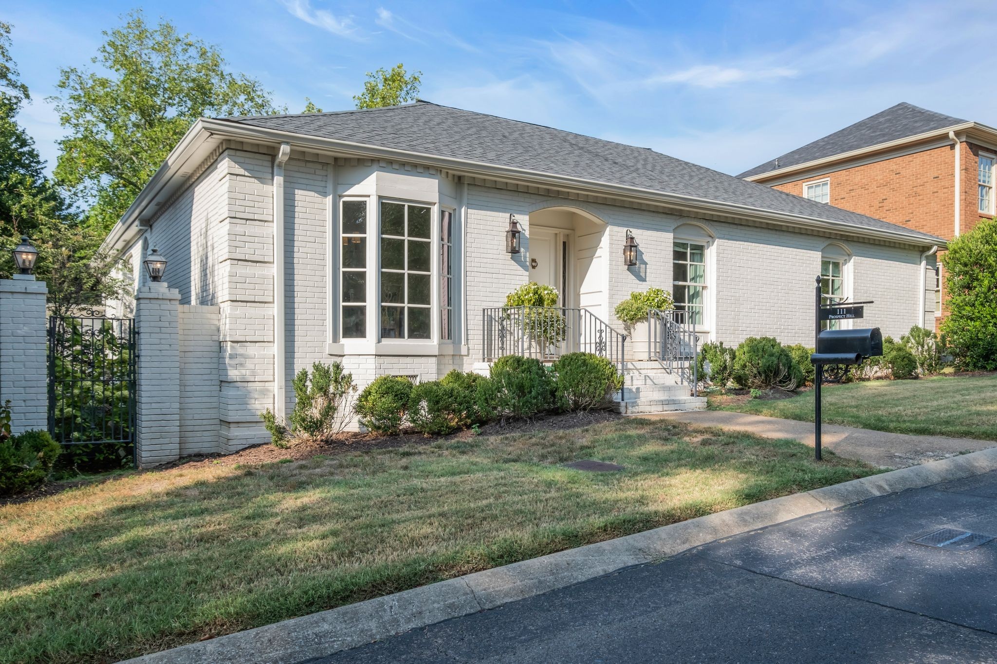 Image 2 of 10 For 6597 Grayton Terrace