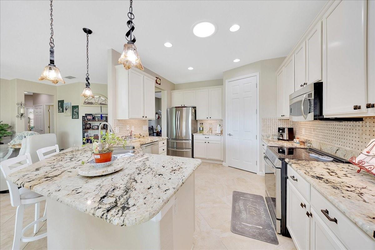 Image 16 of 50 For 6683 97th Terrace Road