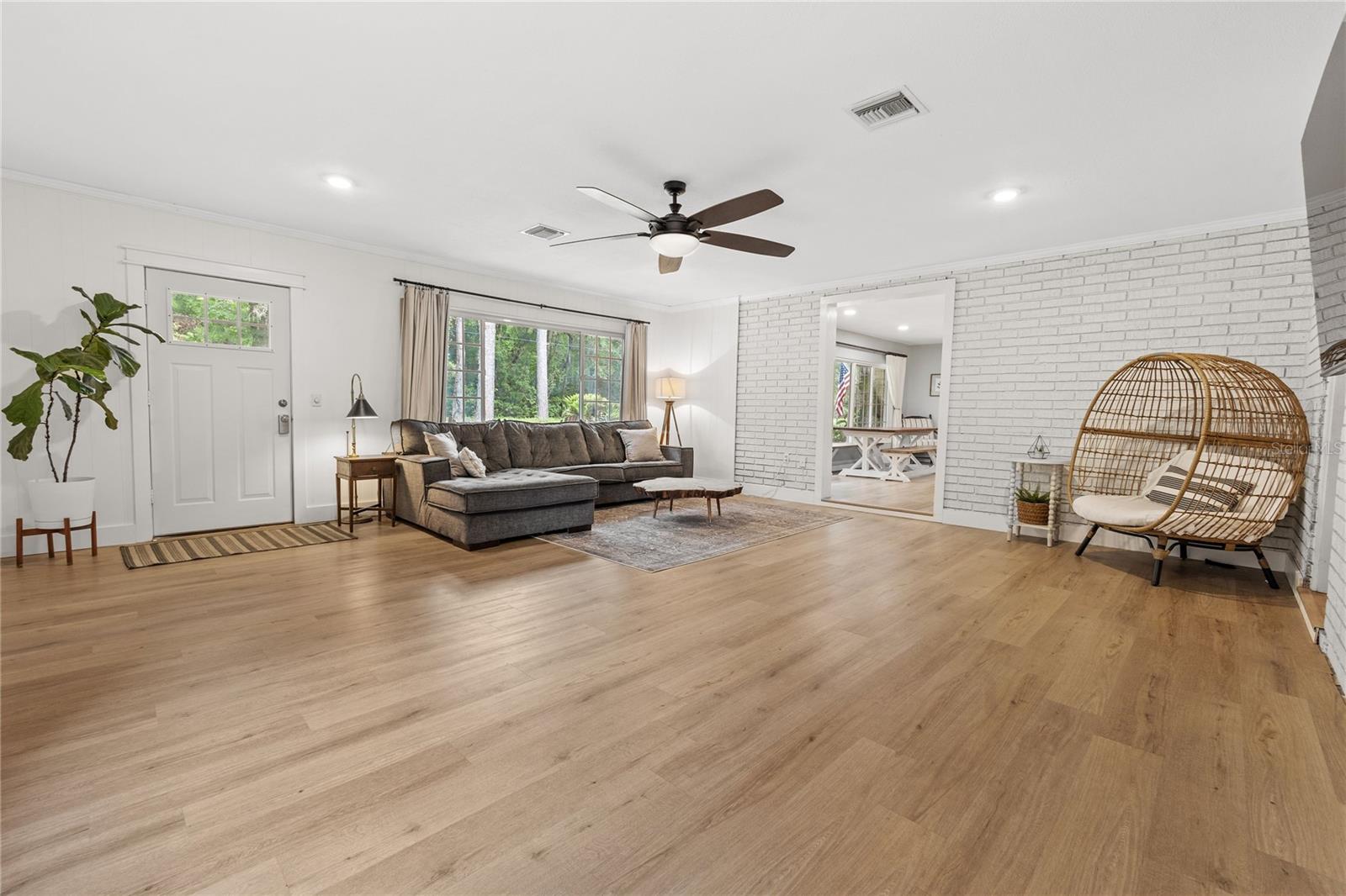 Image 16 of 53 For 5050 155th Avenue