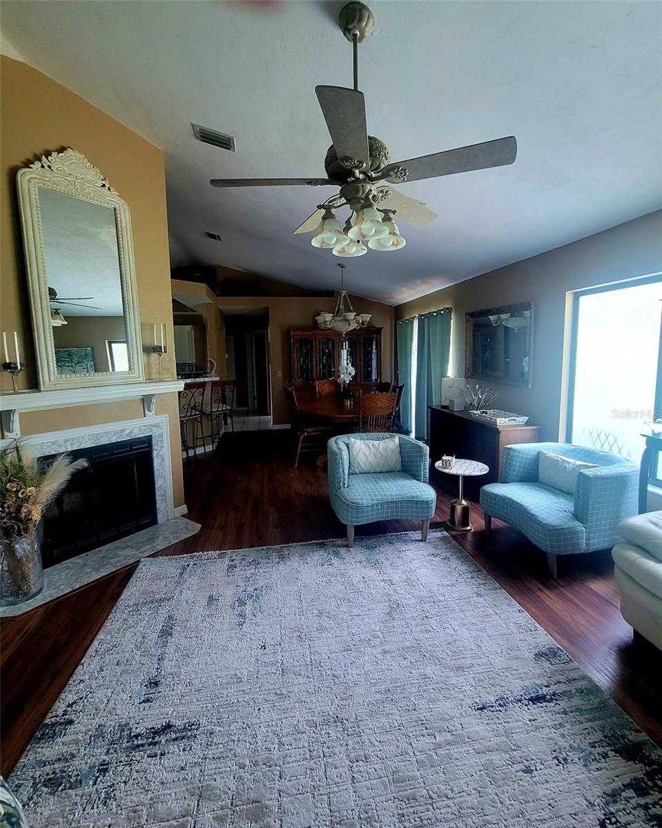 Image 4 of 16 For 15016 32nd Avenue