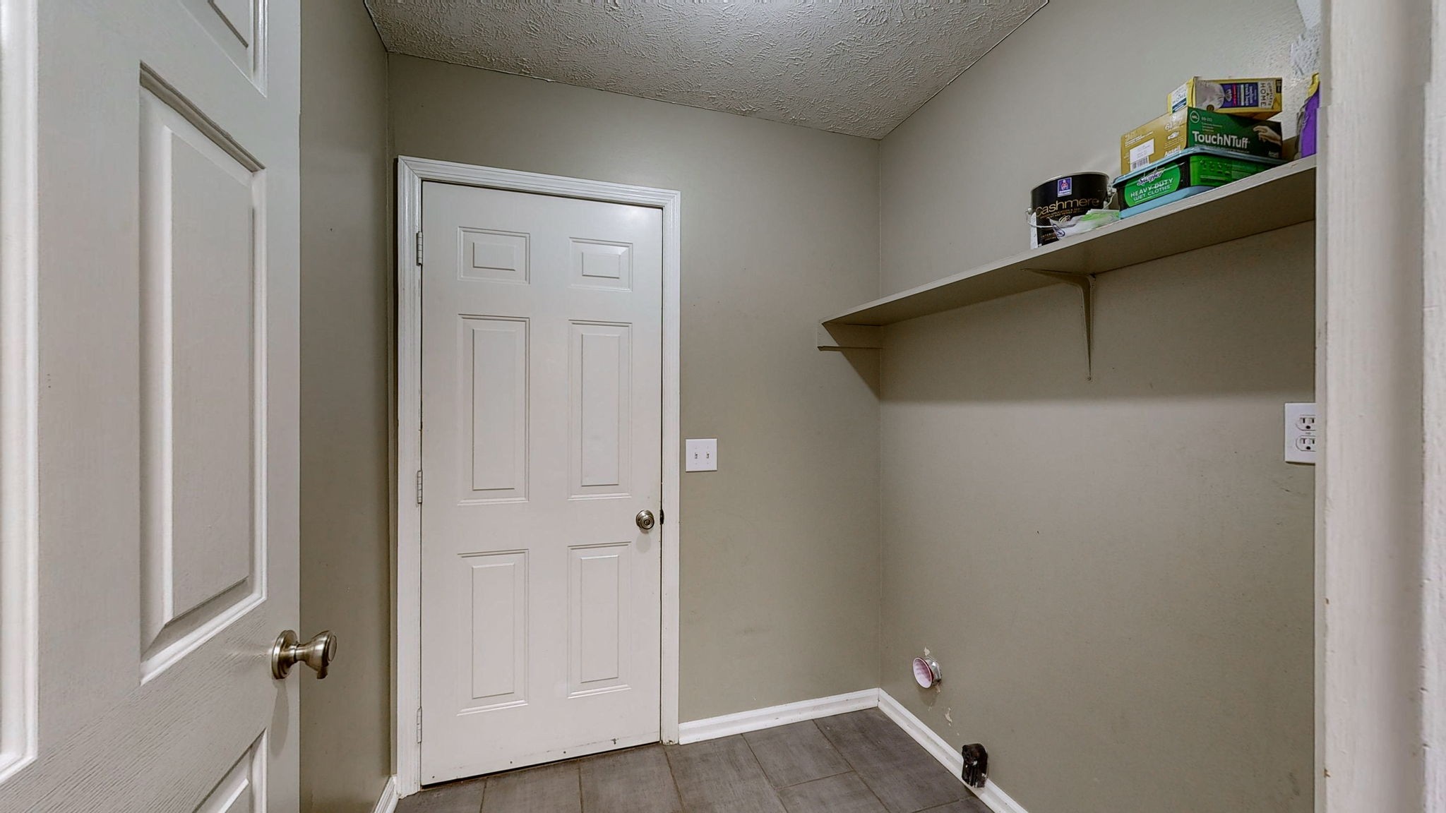 Image 11 of 78 For 5011 193rd Place