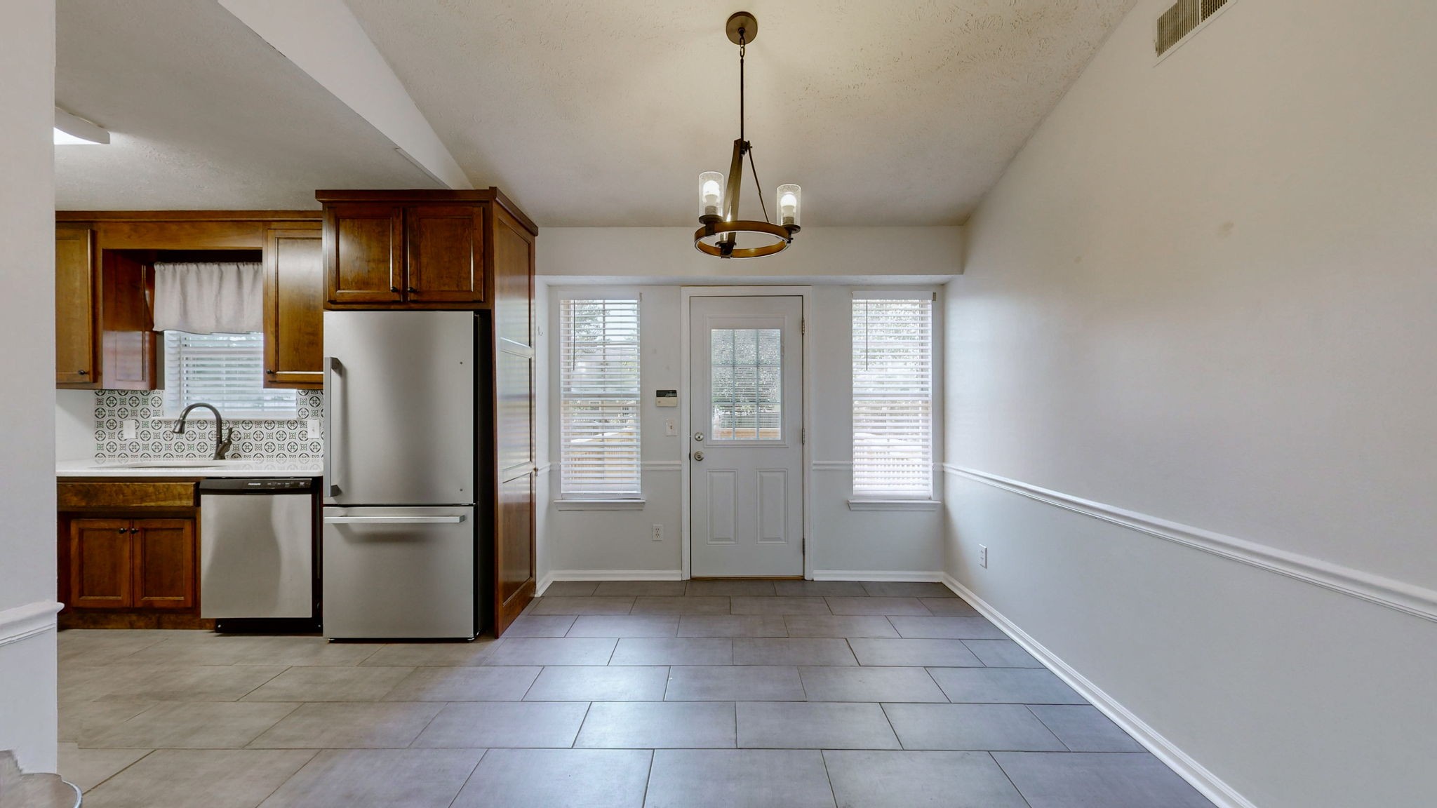 Image 7 of 78 For 5011 193rd Place