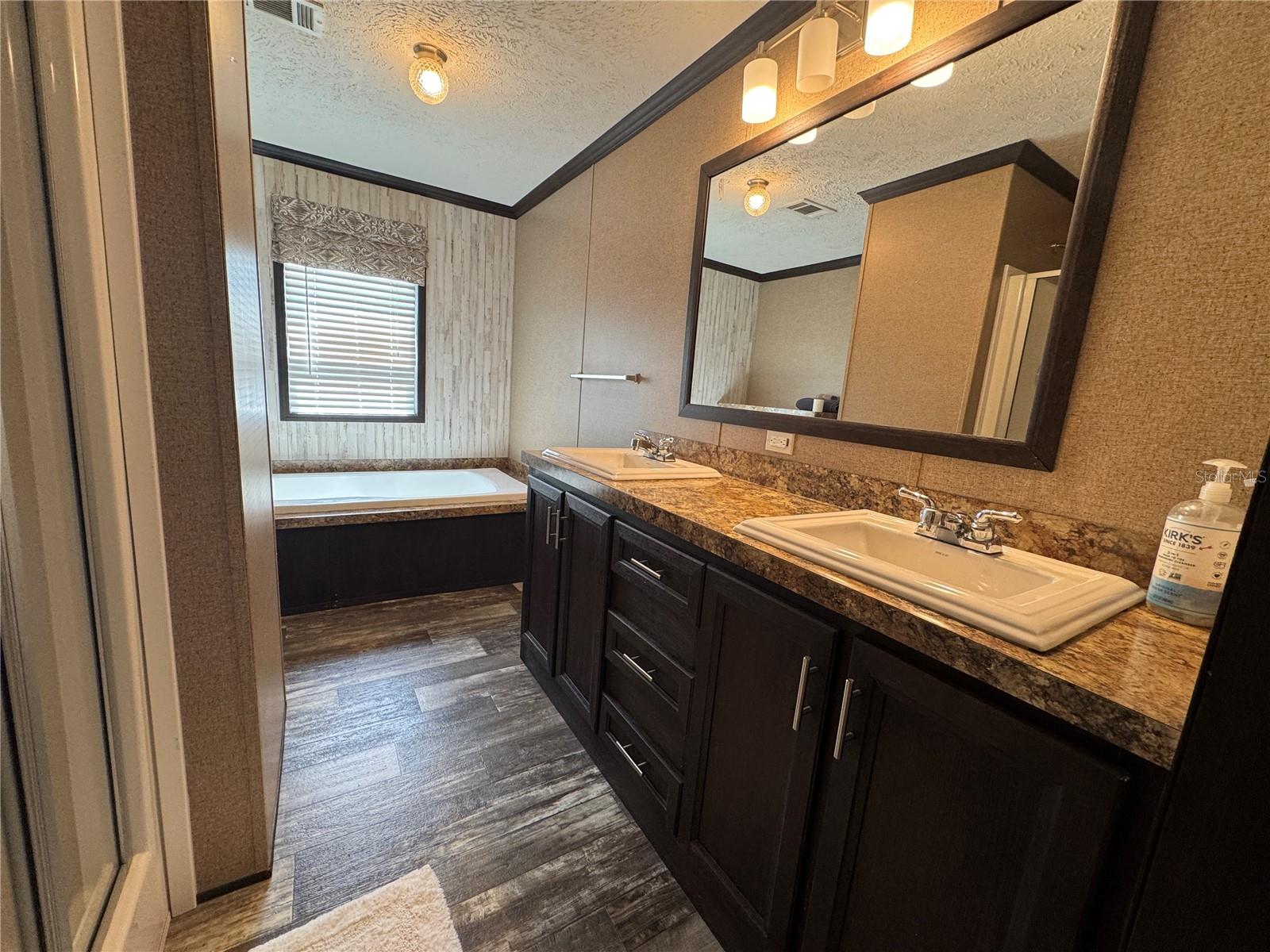 Image 11 of 46 For 9865 Highway 225a