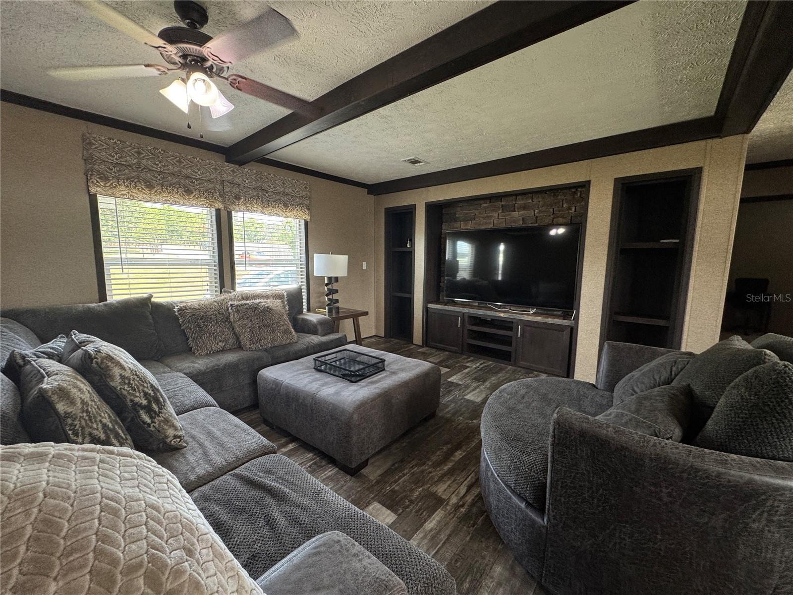 Image 2 of 46 For 9865 Highway 225a