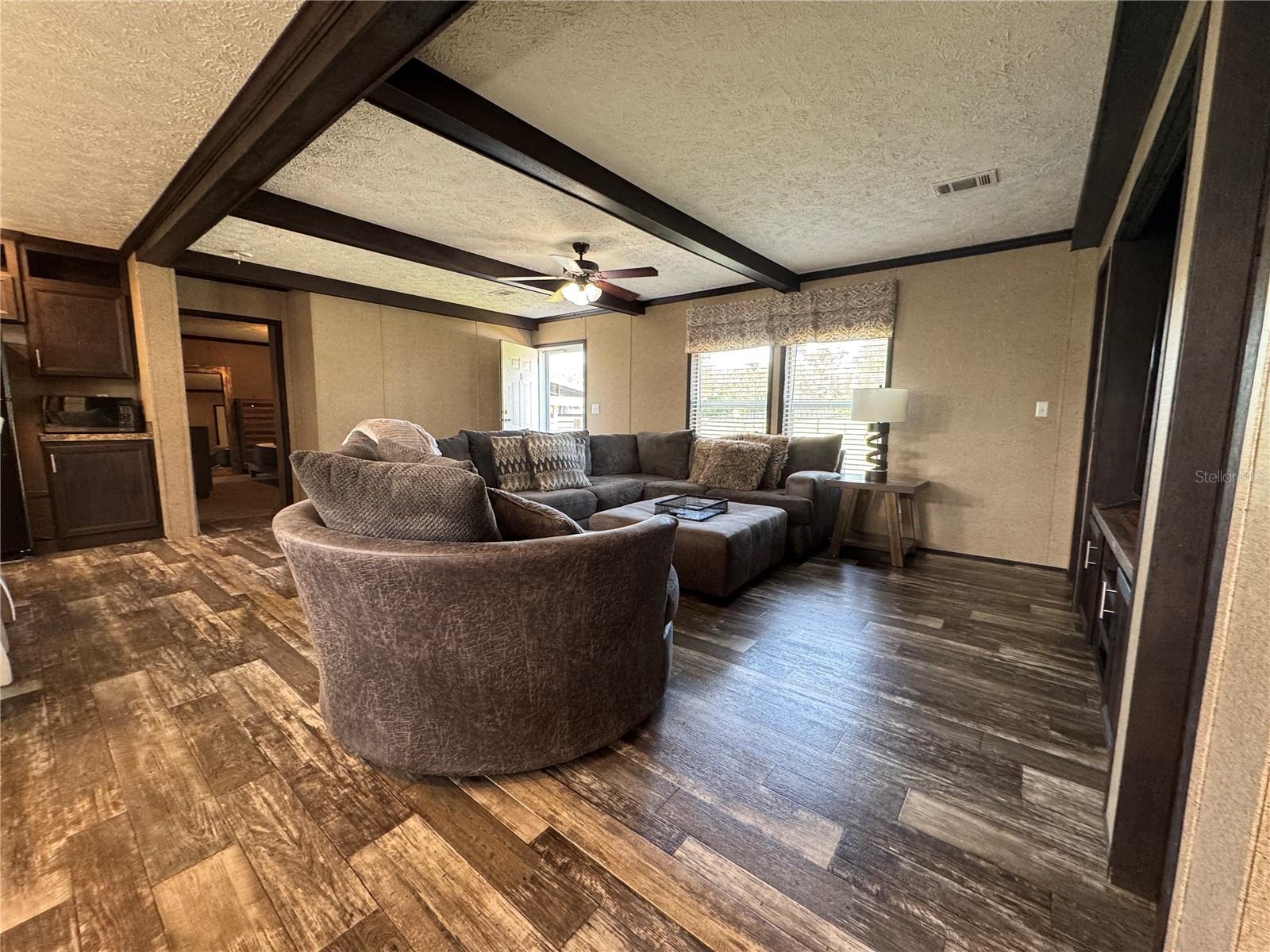 Image 3 of 46 For 9865 Highway 225a