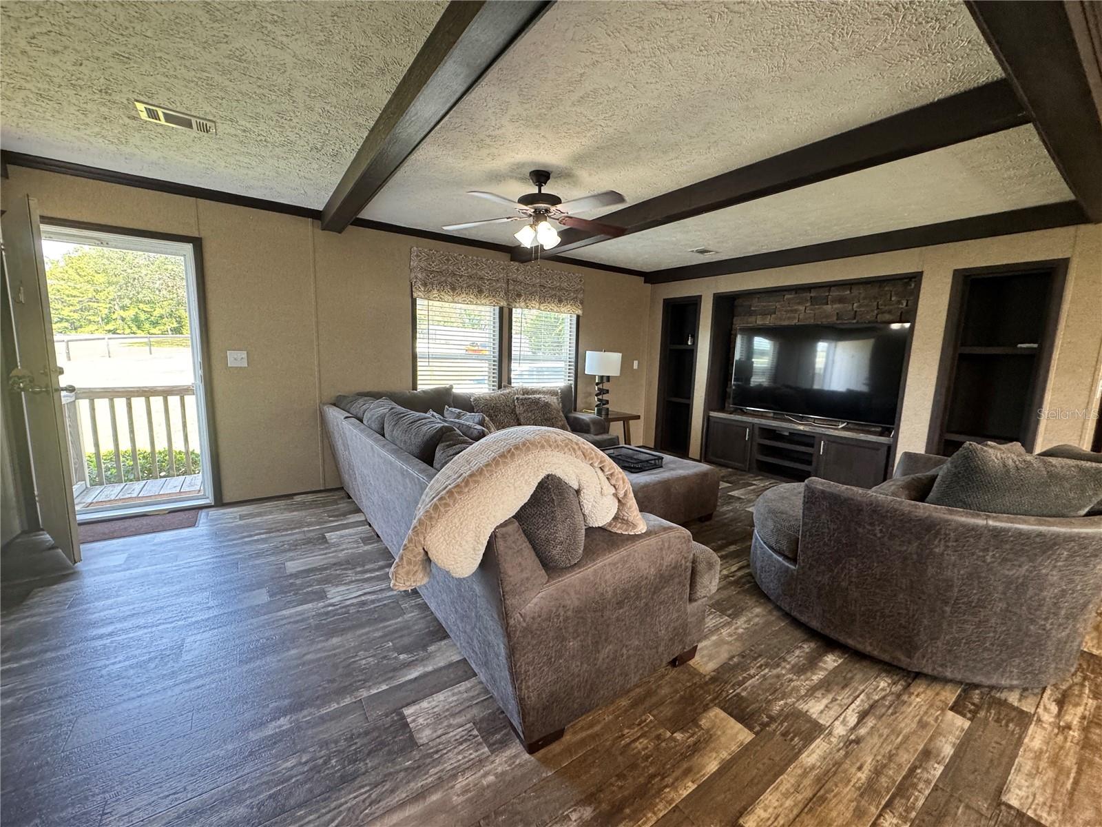 Image 4 of 46 For 9865 Highway 225a