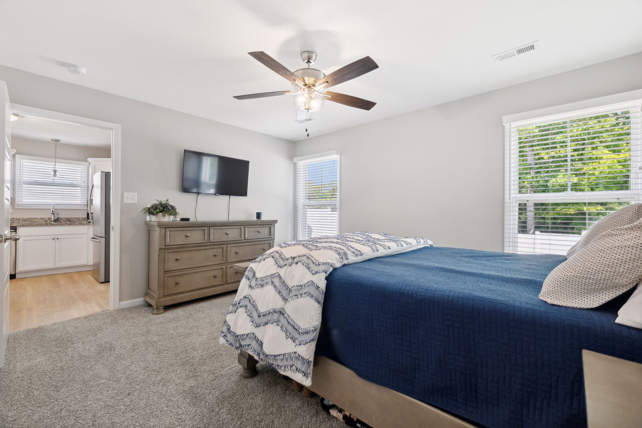 Image 11 of 35 For 1158 47th Court