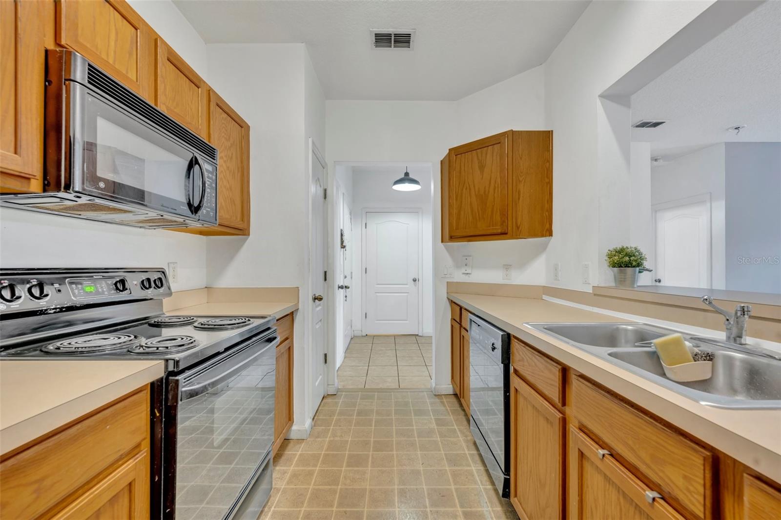 Image 10 of 21 For 4897 Cypress Wood Drive 6313