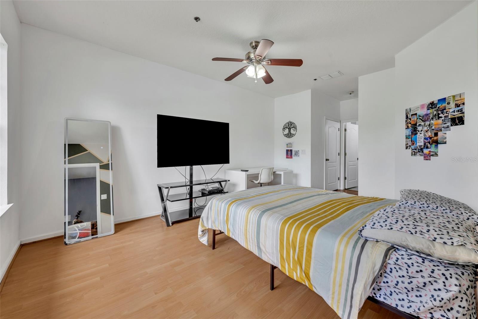Image 16 of 21 For 4897 Cypress Wood Drive 6313
