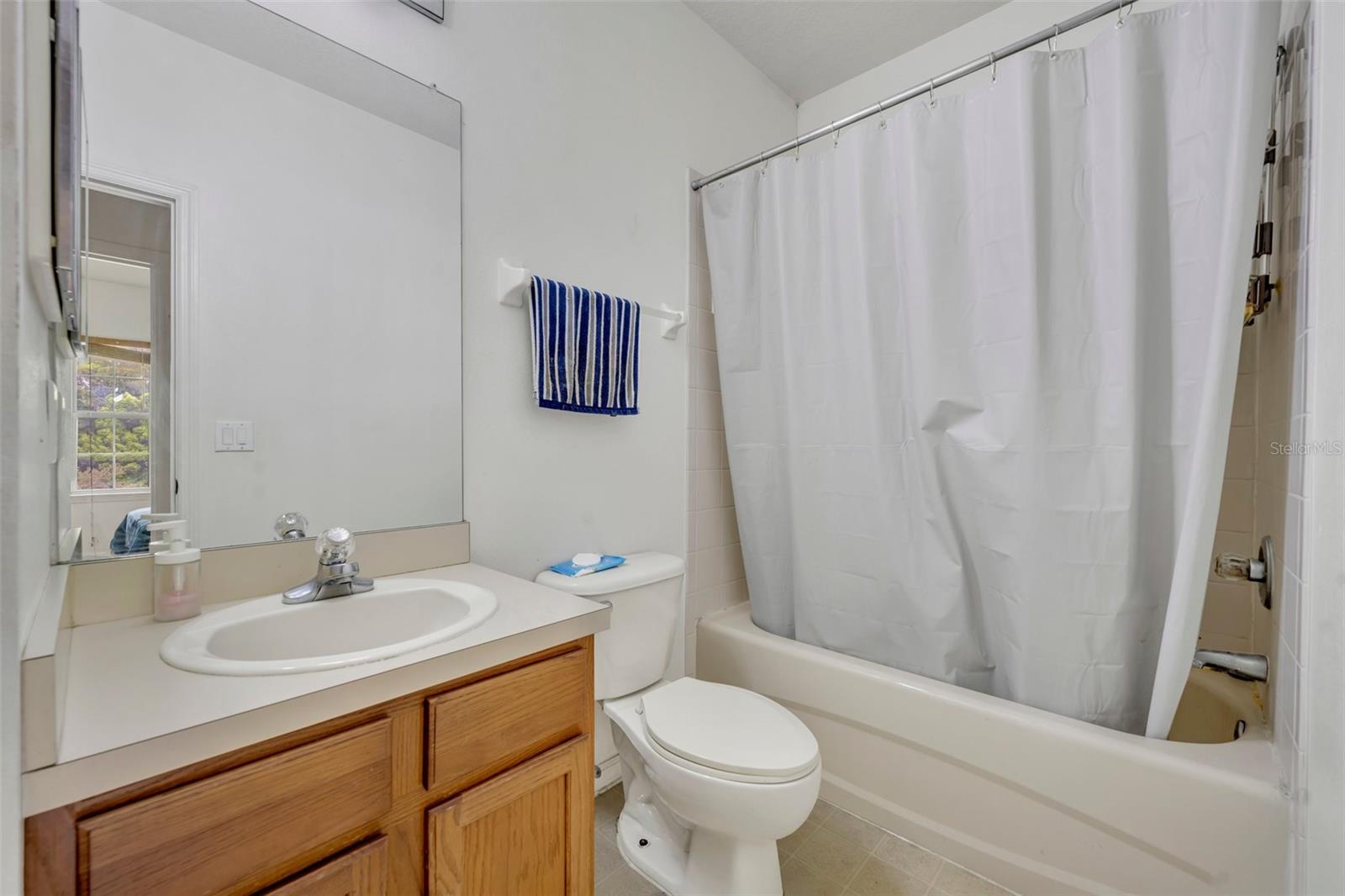 Image 18 of 21 For 4897 Cypress Wood Drive 6313