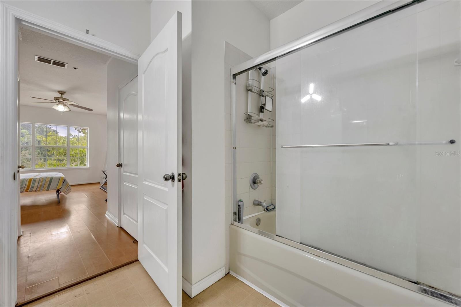 Image 19 of 21 For 4897 Cypress Wood Drive 6313