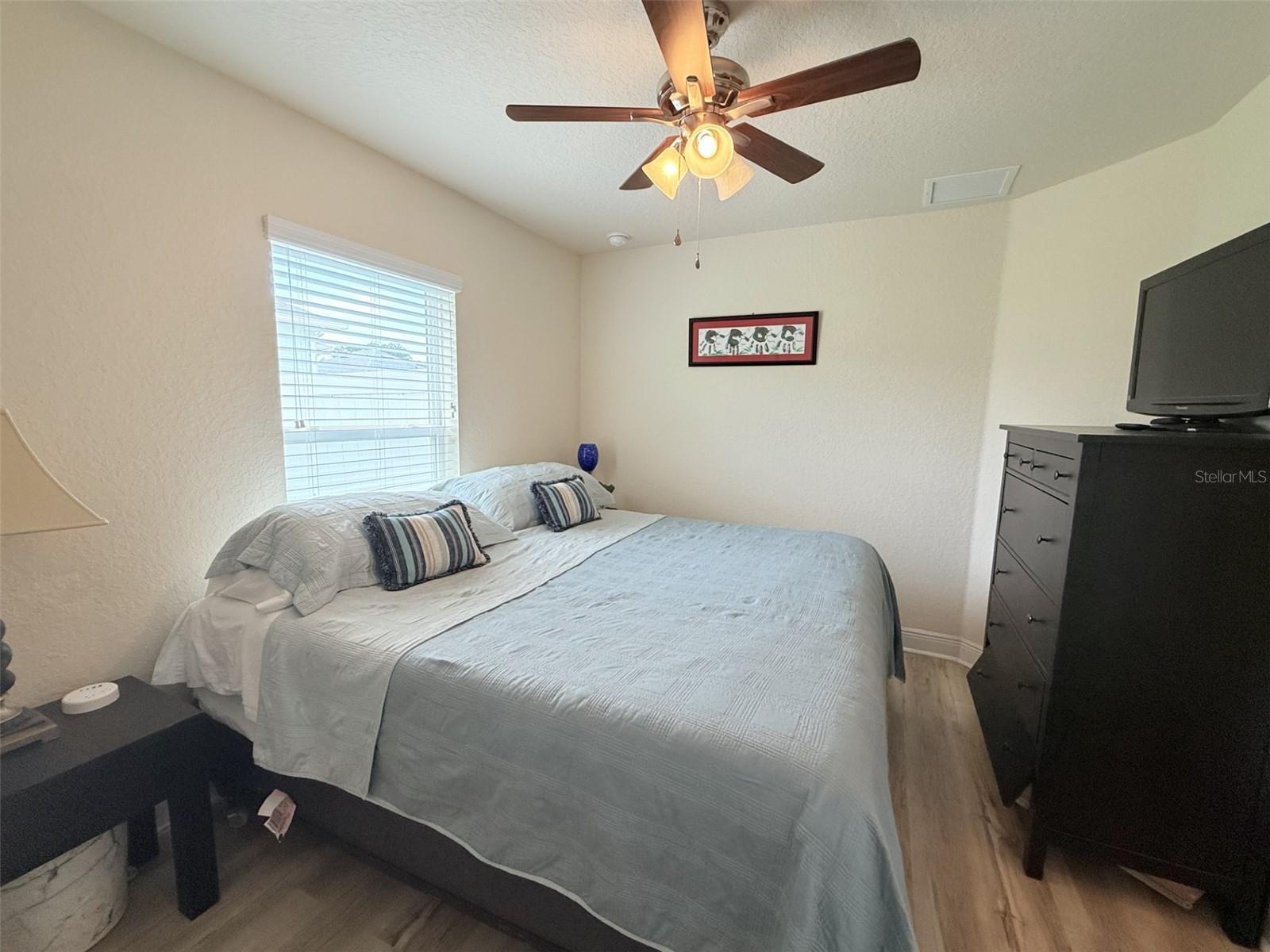 Image 28 of 41 For 186 44th Street
