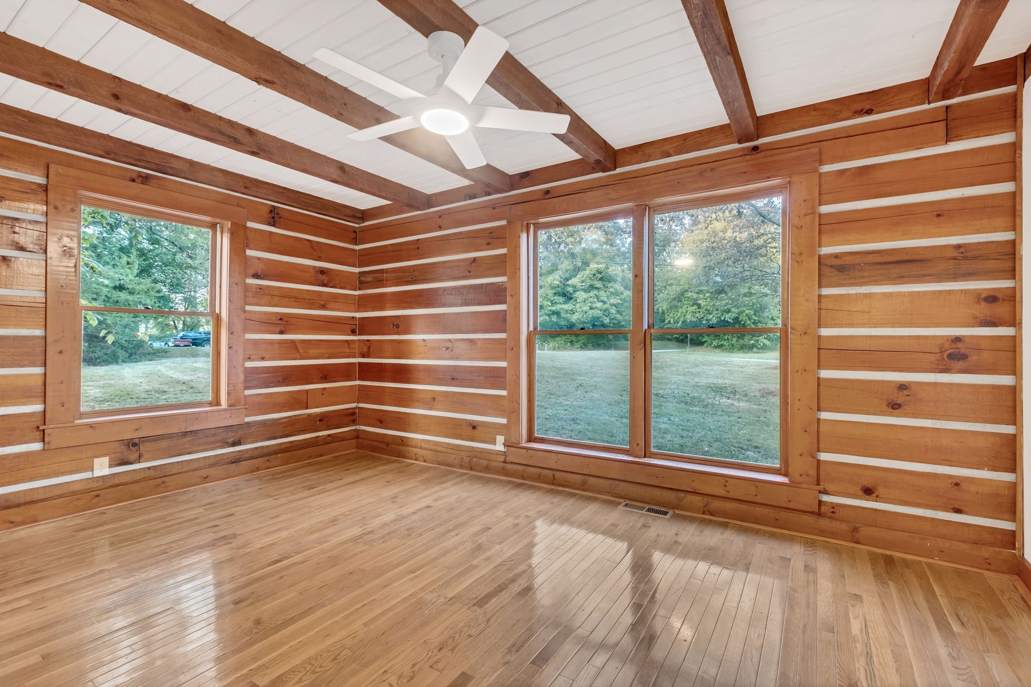 Image 19 of 55 For 1508 Winnetka Street