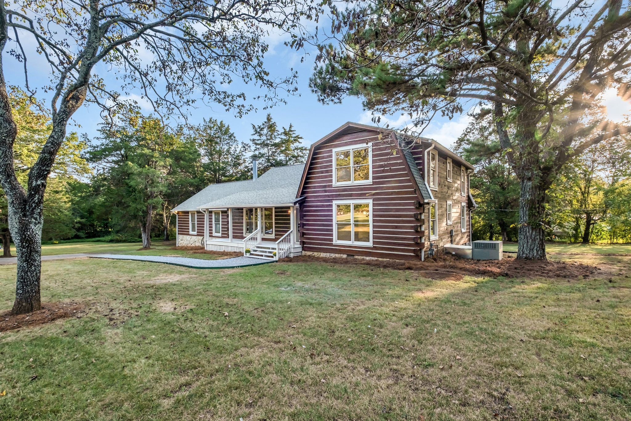 Image 3 of 55 For 1508 Winnetka Street