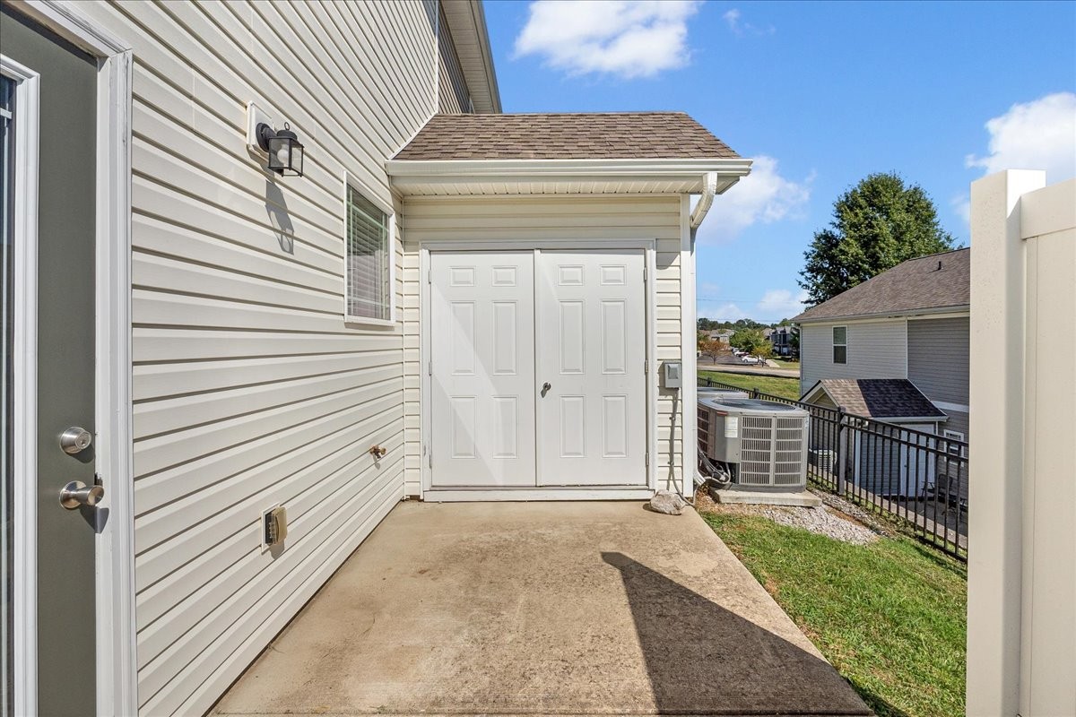 Image 9 of 24 For 2936 21st Court Road