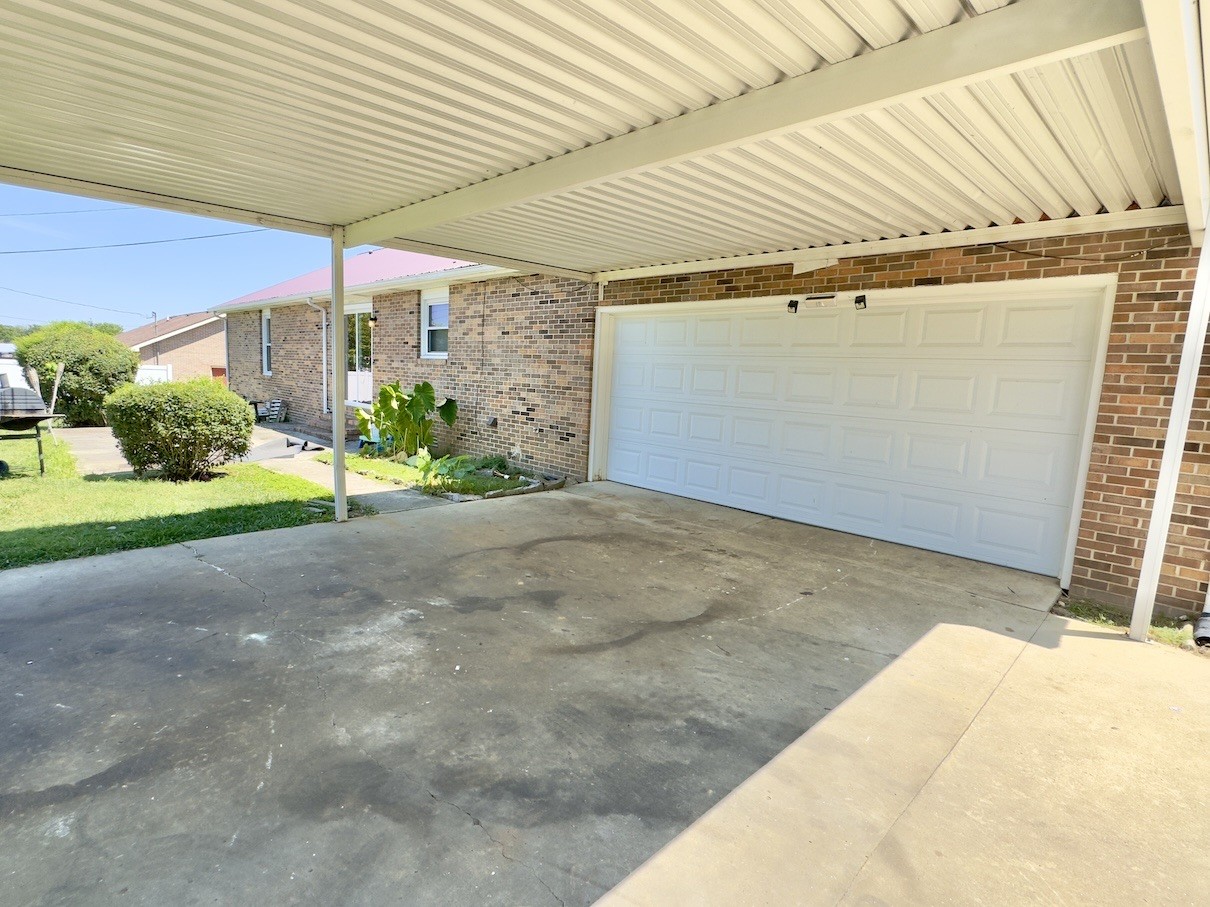 Image 3 of 18 For 2858 20th Terrace