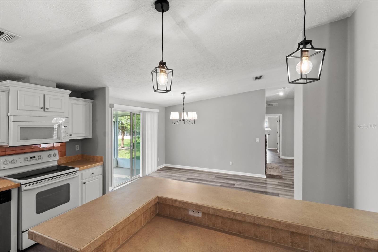 Image 16 of 44 For 570 78th Terrace