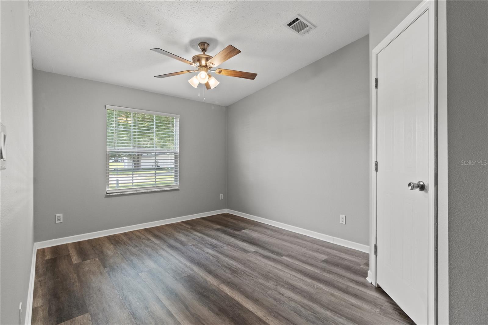 Image 22 of 44 For 570 78th Terrace