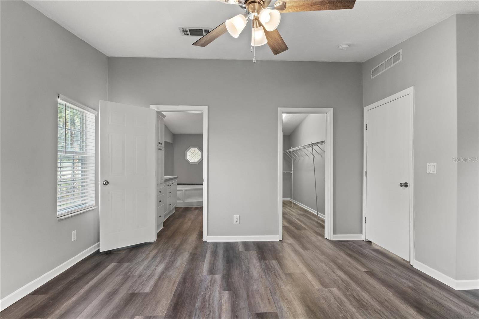 Image 25 of 44 For 570 78th Terrace
