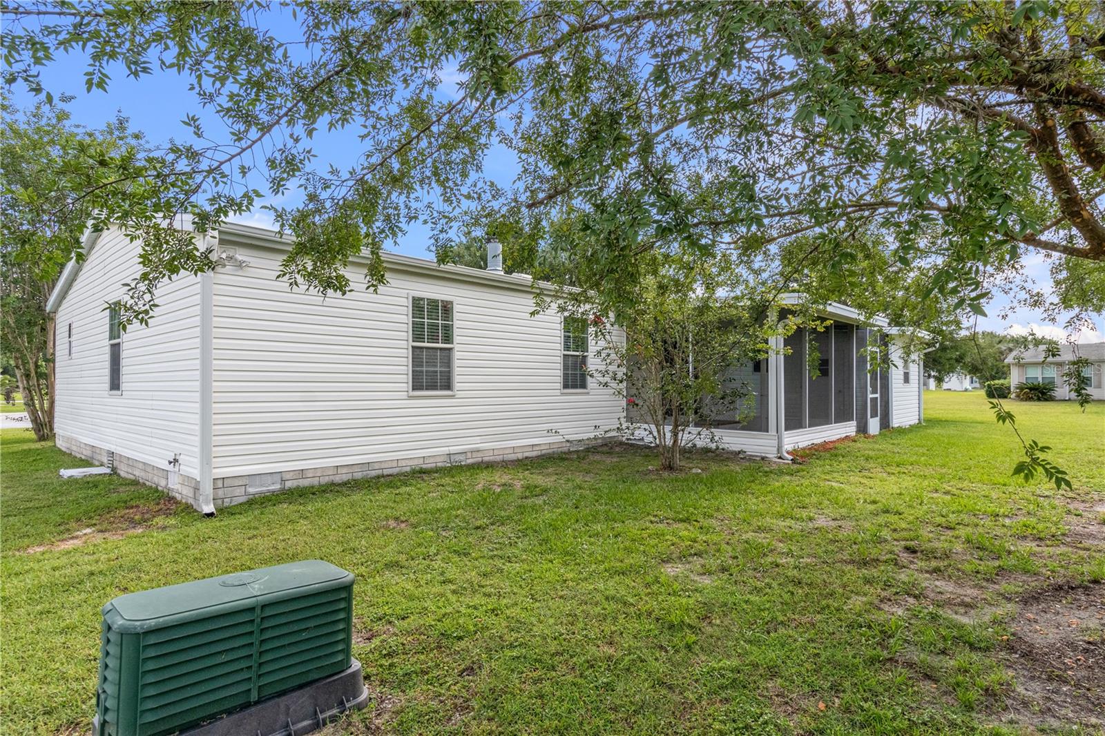 Image 33 of 44 For 570 78th Terrace