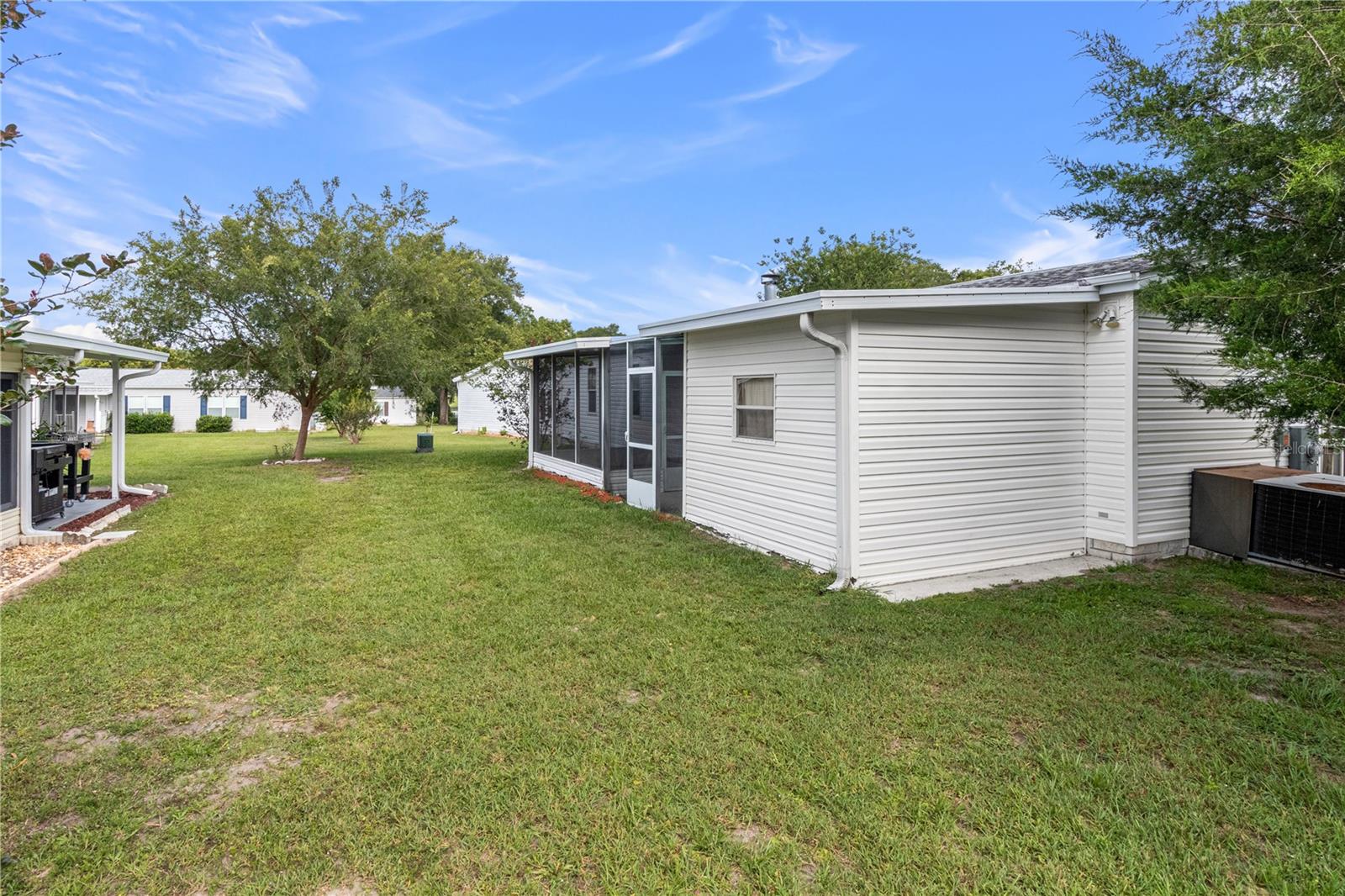 Image 37 of 44 For 570 78th Terrace
