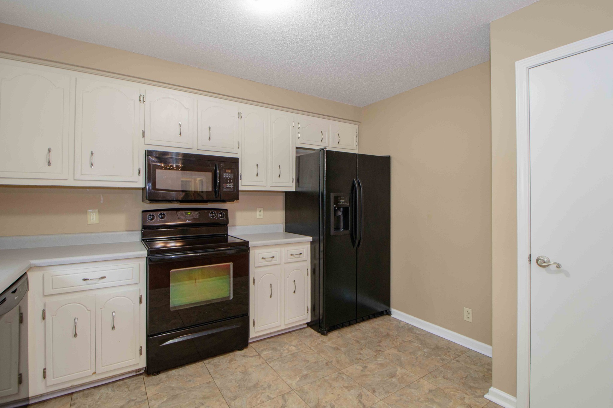Image 10 of 15 For 2963-2963 Walnut Court