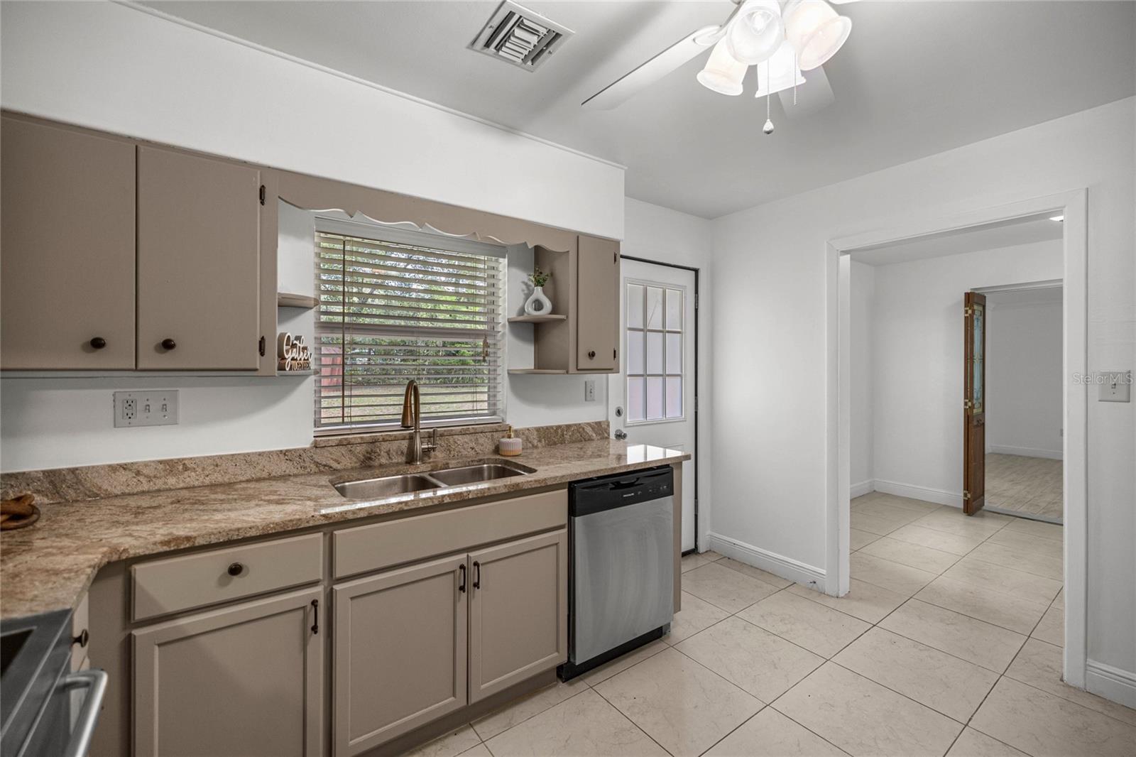 Image 13 of 37 For 3331 4th Street