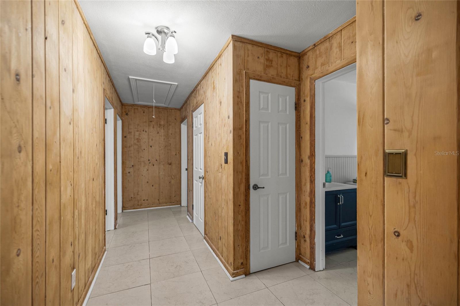 Image 17 of 37 For 3331 4th Street