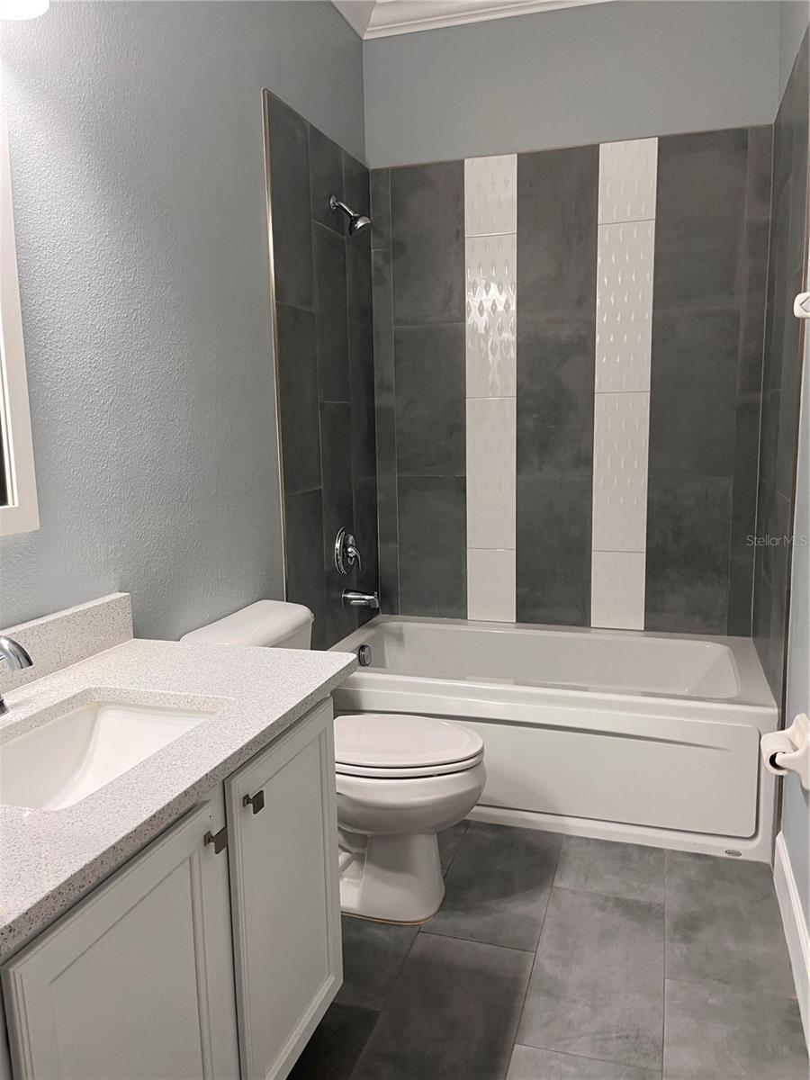 Image 4 of 38 For 8298 79th Circle