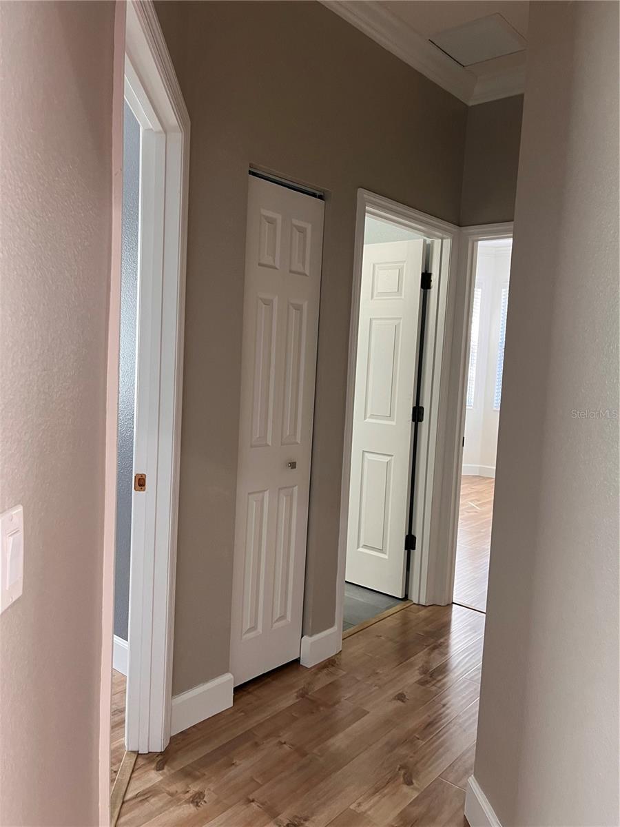 Image 6 of 38 For 8298 79th Circle