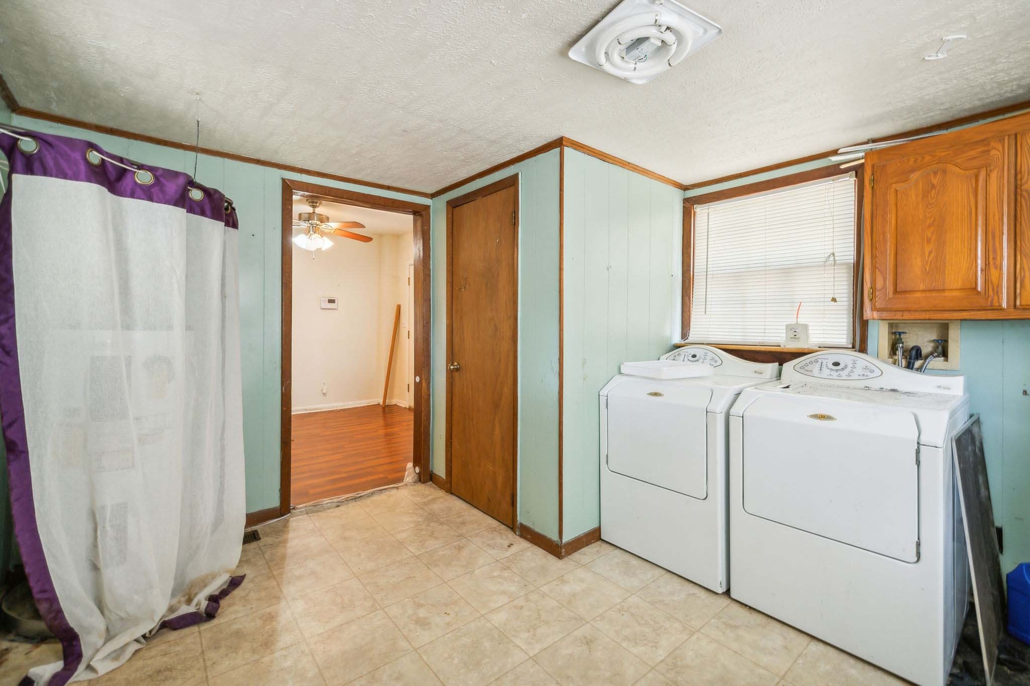 Listing photo id 14 for 3440 Olive Avenue