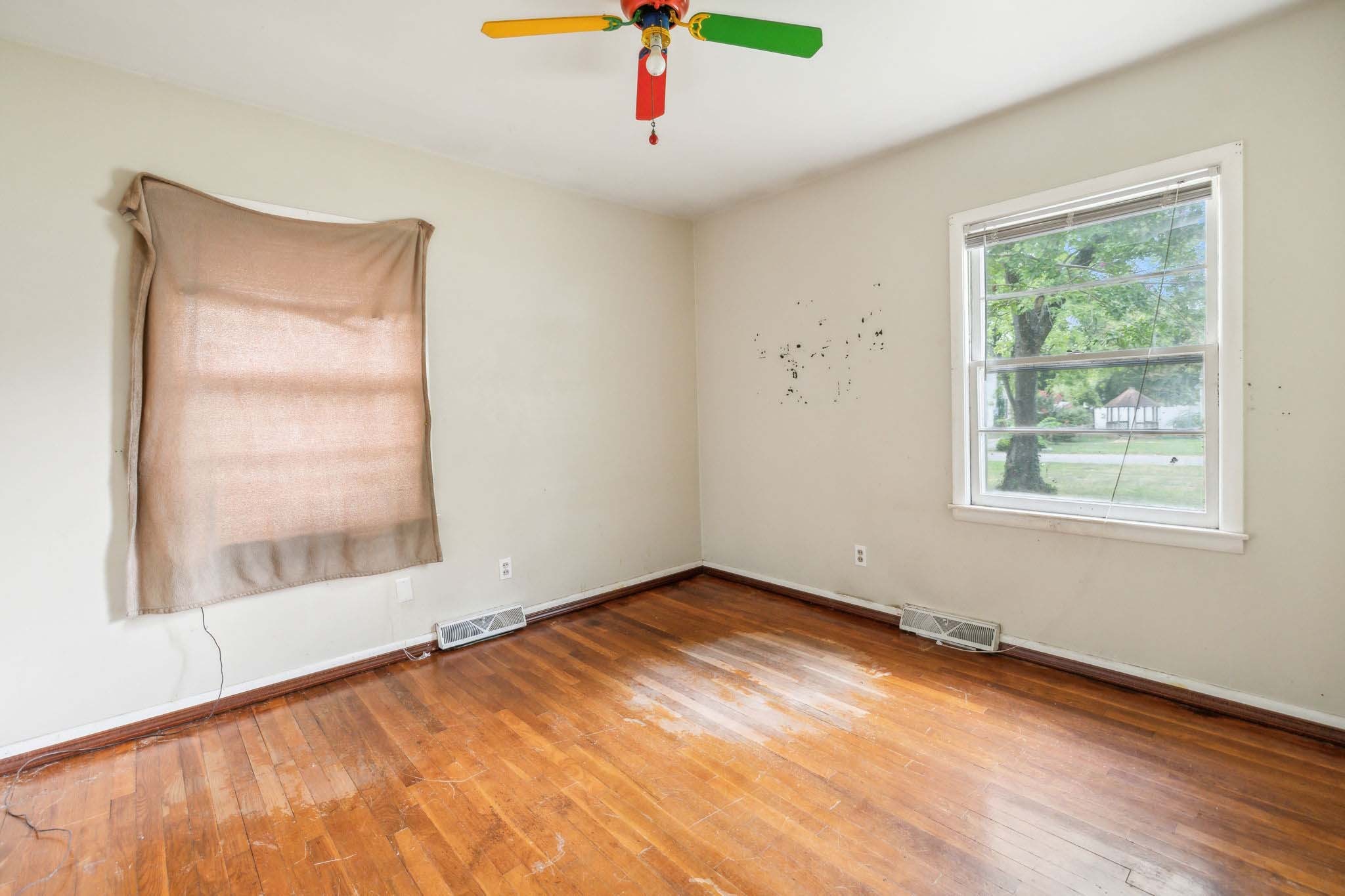 Listing photo id 20 for 3440 Olive Avenue