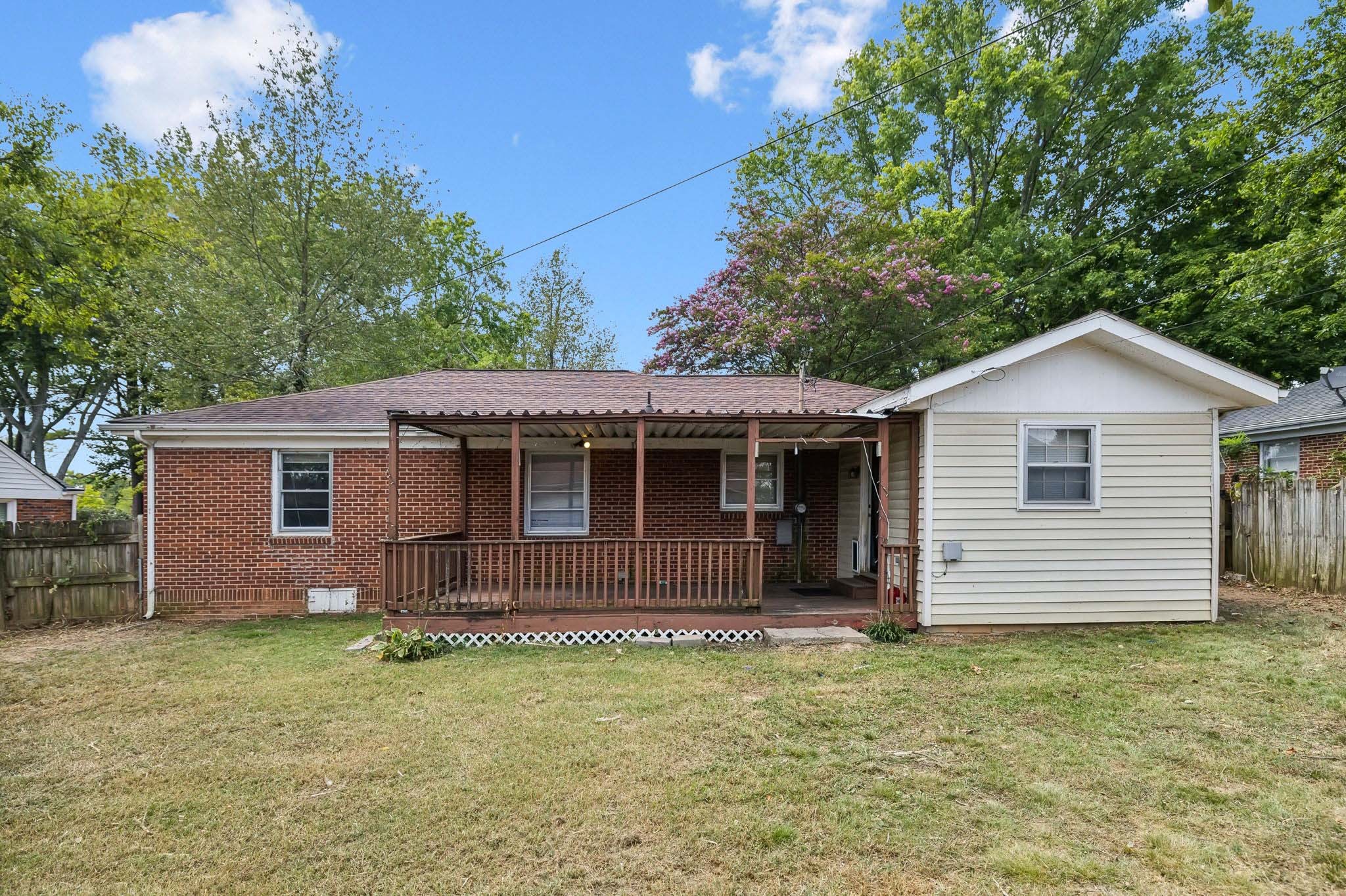 Listing photo id 22 for 3440 Olive Avenue