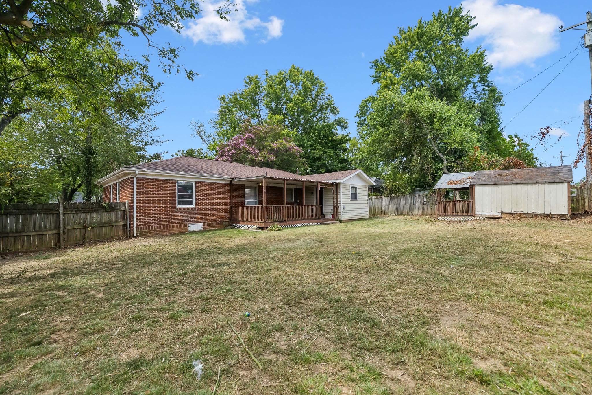 Listing photo id 24 for 3440 Olive Avenue