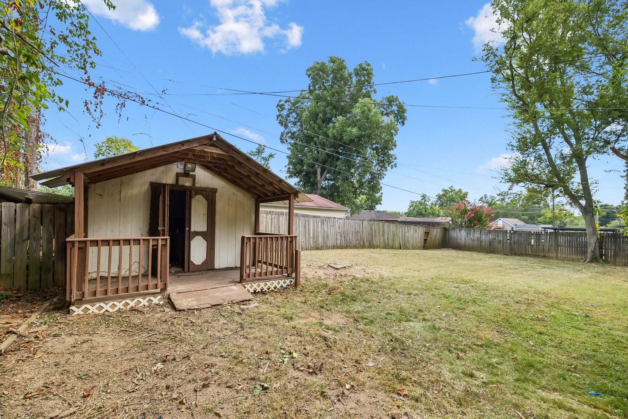Listing photo id 25 for 3440 Olive Avenue